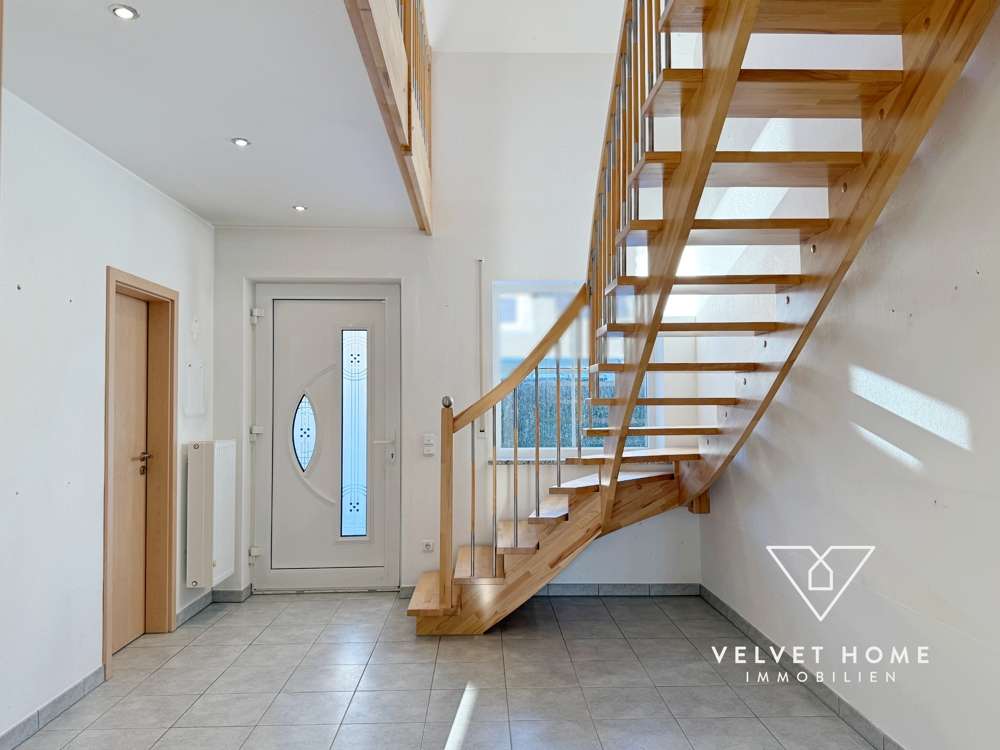 Immobilie in Untermeitingen - Familienfreundliches Einfamilienhaus & großzügiger Raumaufteilung in Untermeitingen - gute Anbindung - Bild 0