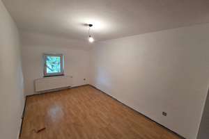 Leerstehende 2,5-Zimmer-Wohnung in Neuehrenfeld mit Speicherfläche und Gartenmitbenutzung – Die vollständige Adresse der Immobilie erhältst du vom Anbieter., 50825 Neuehrenfeld, Köln – Vorschaubild 3