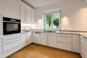 Ein seltenes UNIKAT – Denkmal Kaffeemühlenhaus mit parkähnlichem Garten – Die vollständige Adresse der Immobilie erhältst du vom Anbieter., 81547 Neuharlaching, München – Vorschaubild 7