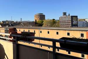 Mediterrane Dachgeschosswohnung mit zwei Balkonen, Einbauküche und Tiefgaragenplatz – Waisenhausgasse 7, 50676 Altstadt/Süd, Köln – Vorschaubild 3
