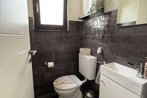 Modernisiertes 3FH mit Gartenidylle und Pool in Haueneberstein  – Die vollständige Adresse der Immobilie erhältst du vom Anbieter., 76532 Haueneberstein, Baden-Baden – Vorschaubild 9