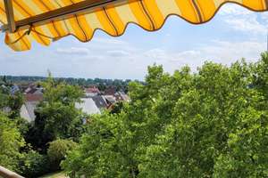 Von privat & provisionsfrei: Helle 4-Zimmer-Wohnung mit tollem Weitblick 