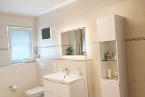 Exklusive 3-Zimmer Wohnung mit gehobener Ausstattung,EBK, Balkon – Friedrichshofener Straße 53a, 85049 Friedrichshofen-Hollerstauden, Ingolstadt – Vorschaubild 10