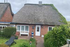 Halbinsel Nordstrand - Romantisches Reetdachhaus direkt am Deich: IHR NEUES FERIENHAUS ! – Nordfriesland (Kreis) – Vorschaubild 1
