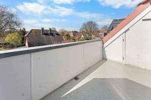 Über den Dächern von Habenhausen – helles Dachgeschoss mit Loggia, Ankleide und Tiefgarage – Die vollständige Adresse der Immobilie erhältst du vom Anbieter., 28279 Habenhausen, Bremen – Vorschaubild 5