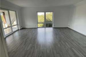 Helle 85 m² Wohnung mit Loggia, Fußbodenheizung und Einbauküche in attraktiver Lage – Debstedter Weg 61, 27578 Königsheide, Bremerhaven – Vorschaubild 12