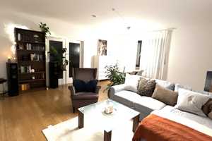 renoviert, zentral, in Einbahnstraße gelegen, Parkett, TL-Bad mit Wanne+Duschglas, Garage möglich – Karlsruhe – Vorschaubild 3