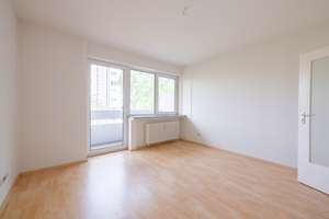 Bezugsfreies Studio-Apartment mit Balkon I nahe Kurfürstendamm I Aufzug I Concierge-Service – Eisenzahnstraße 16, 10709 Wilmersdorf, Berlin – Vorschaubild 1
