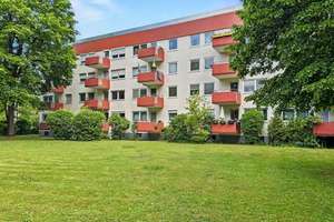 Attraktive 3-Zimmer-Wohnung mit Süd-Balkon in guter Lage von München-Aubing – Die vollständige Adresse der Immobilie erhältst du vom Anbieter., 81243 Aubing-Süd, München – Vorschaubild 1