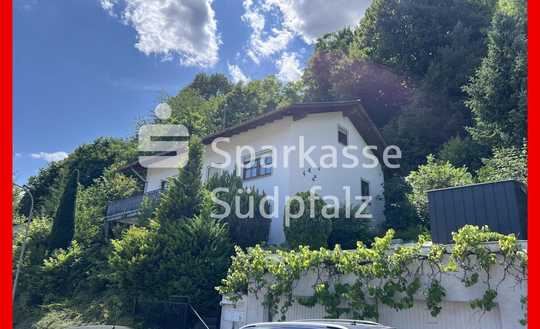 Zwangsversteigerung am 23.04.2026- großes Wohnhaus in Ortsranlage