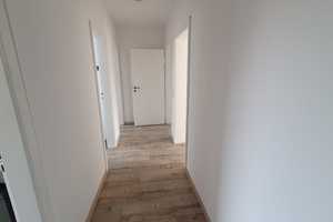 Nachmieter zum 01.07.25 gesucht! Tolle 3-Zi.-Whg. mit Badewanne und Balkon – Stresemannstraße 231, 27576 Bremerhaven – Vorschaubild 2