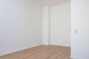 Komplett renovierte, helle 2-Zimmer-Wohnung mit Balkon - bezugsfrei! – Invalidenstraße 141, 10115 Mitte (Ortsteil), Berlin – Vorschaubild 12