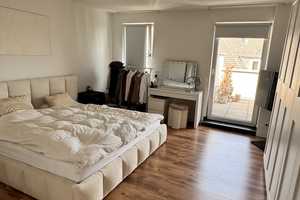 Stilvolle 3-Zimmer-Wohnung mit 2 Balkons und Einbauküche in Düsseldorf – Brehmstraße 85, 40239 Düsseldorf – Vorschaubild 4