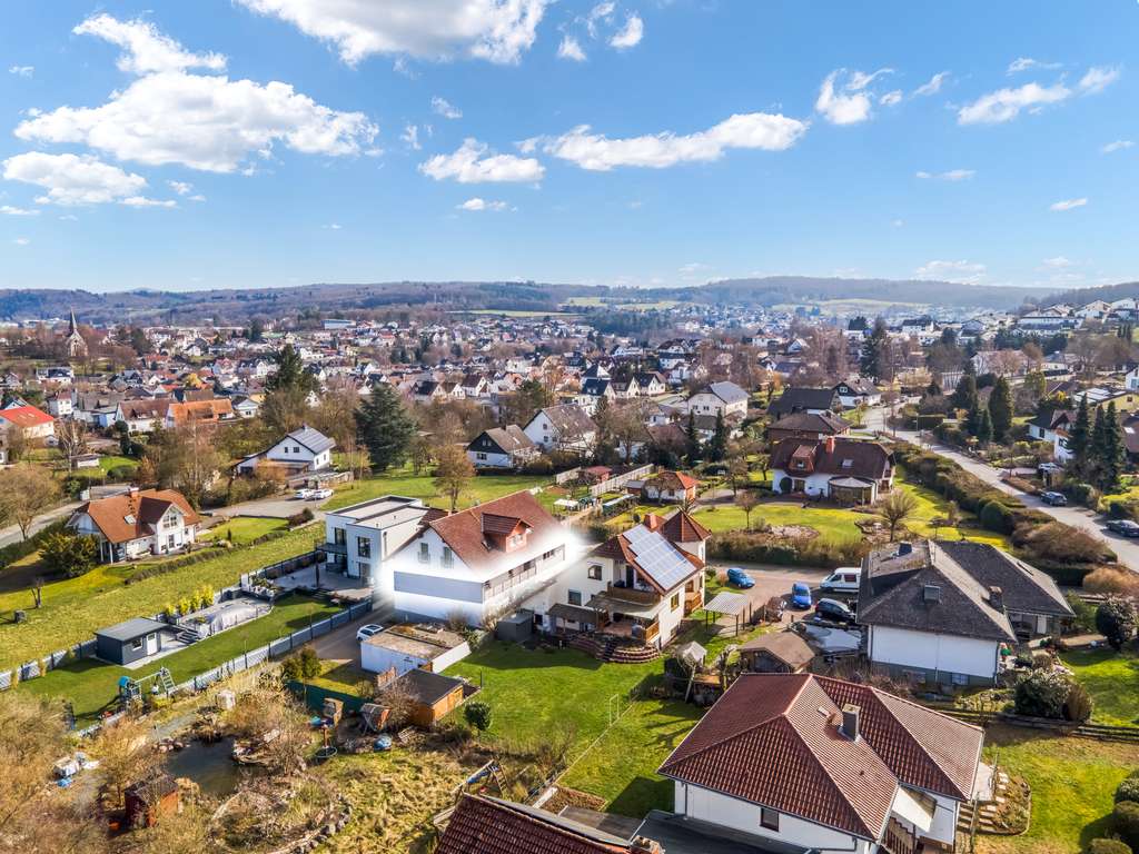 Immobilie in Solms - Gepflegte 4-Zimmerwohunung mit Balkon in ruhiger Lage von Burgsolms - Bild 2
