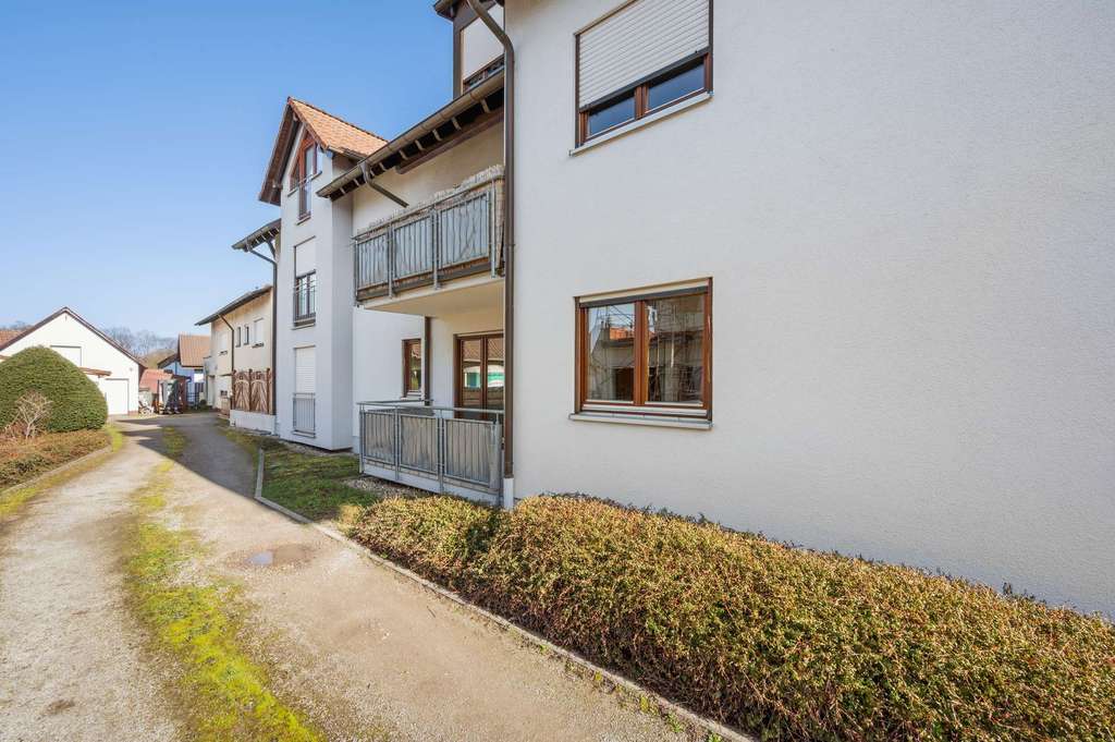 Immobilie in Ötigheim - Kompakt, charmant, sehr gepflegt – Ihre 2-Zimmer-Wohnung mit Balkon in guter Lage - Bild 2