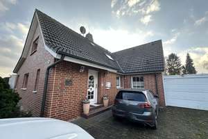 Sehr gepflegtes Zweifamilienhaus mit exzellenter Ausstattung, Photovoltaik & guter Energieeffizienz – Die vollständige Adresse der Immobilie erhältst du vom Anbieter., 44309 Brackel (Ortsteil), Dortmund – Vorschaubild 1