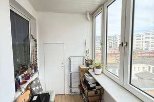 Toplage nahe der Kö | ca. 3,8 % Bruttorendite | Vermietete 2-Zimmer-Stadtwohnung mit Loggia – Adersstraße 80, 40215 Friedrichstadt, Düsseldorf – Vorschaubild 3