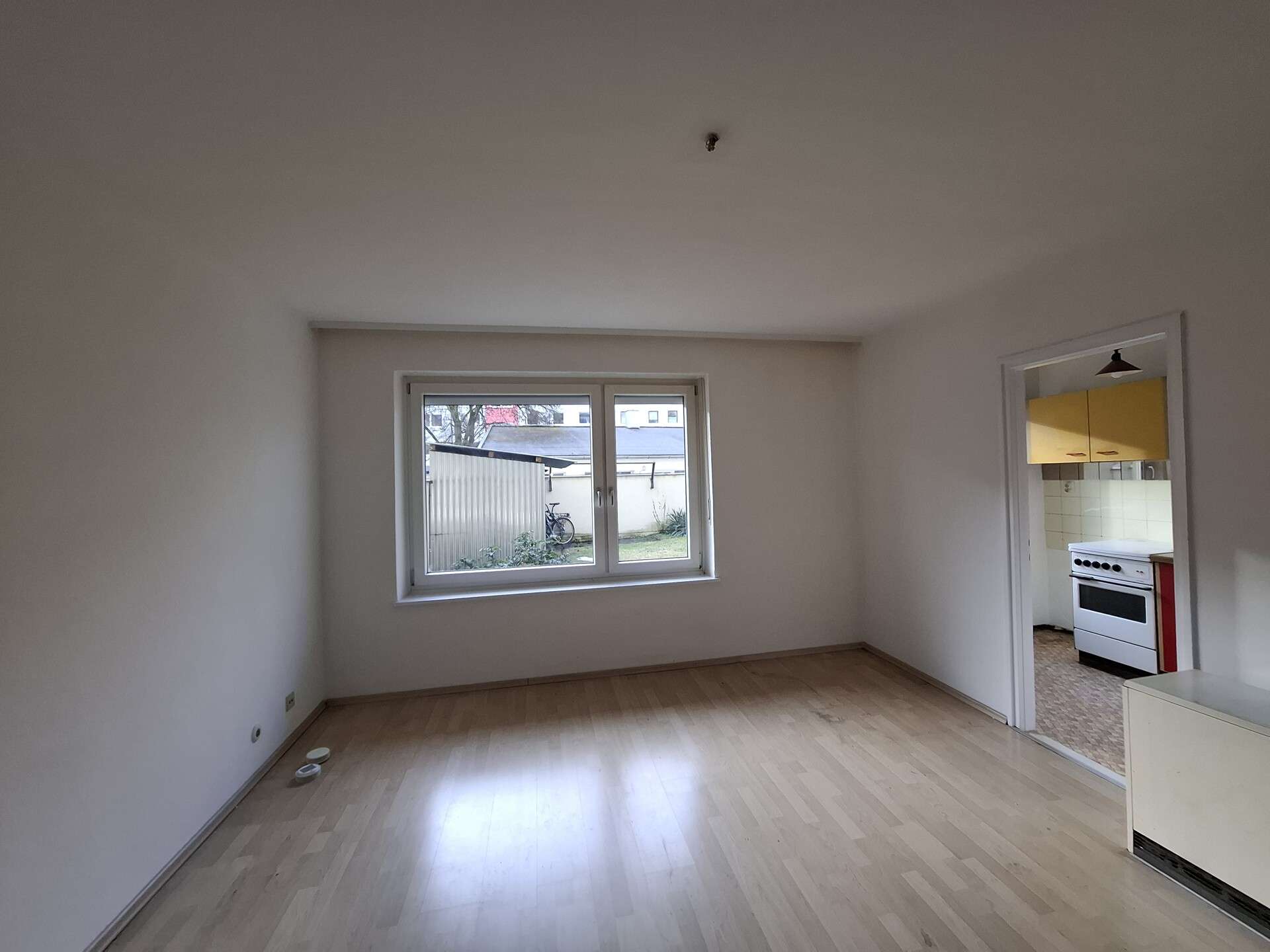 Immobilie in München - Erbpacht: Stark renovierungsbedürftig, frei, 1-Zi., Konradinstraße - Besicht. DO 29.01. n. Vereinb. - Bild 0