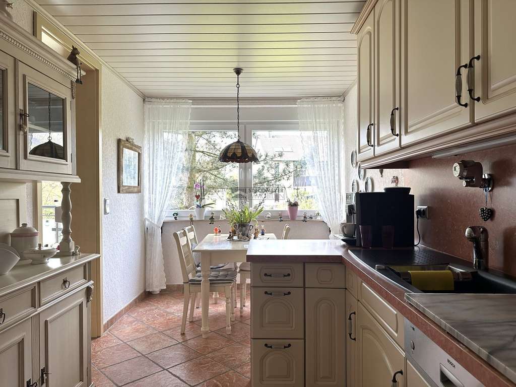 Immobilie in Herdecke - Helle 3-Zimmer Wohnung mit Aufzug, sonniger Loggia und Tiefgaragenstellplatz - Bild 2