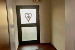Schönes Einfamilienhaus in bester Lage – Die vollständige Adresse der Immobilie erhältst du vom Anbieter., 66806 Ensdorf – Vorschaubild 2