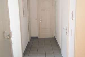  Großzügige 2,5-Zimmer-Wohnung EG, EBK, Parkett, Kaminofen, Terrasse, Süd-Garten & Garage – Natruper Straße 115, 49076 Hafen, Osnabrück – Vorschaubild 5