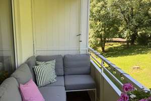 Untermiete für meine ruhige und liebevoll möblierte Wohlfühlwohnung im Grünen l mit Balkon – Die vollständige Adresse der Immobilie erhältst du vom Anbieter., 81927 Englschalking, München – Vorschaubild 9