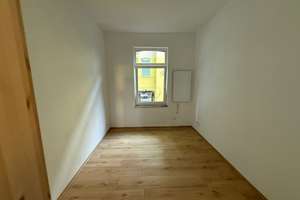 Urbanes Leben in Wiesbaden: 2-Zimmer-Wohnung im Zentrum – Karlstraße 28, 65185 Mitte, Wiesbaden – Vorschaubild 2