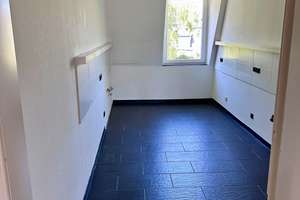 Historisches Juwel im Briller Viertel: 3-Zimmer-Traum mit exklusivem Atelier-Dachboden & Weitblick – Roonstraße 22, 42115 Elberfeld West, Wuppertal – Vorschaubild 9