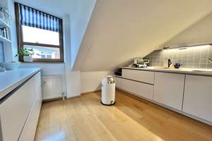 Wohnen mit Charme – Lichtdurchflutete und großzügige DG-Wohnung im Antonviertel – Die vollständige Adresse der Immobilie erhältst du vom Anbieter., 85051 Münchener Straße, Ingolstadt – Vorschaubild 8