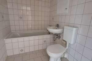 Schöne 3-Zimmer-Wohnung mit Balkon / Aufzug – Karl-Jänecke-Str. 10, 39218 Schönebeck (Elbe) – Vorschaubild 6