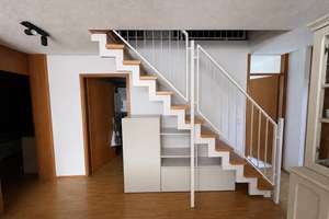 Großzügige, helle 5-Zimmer Dachgeschoß-Maisonette-Wohnung, Südbalkon, Fernblick, TG-Stellplatz – Die vollständige Adresse der Immobilie erhältst du vom Anbieter., 74081 Sontheim, Heilbronn – Vorschaubild 2