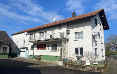 Wohn- und Geschäftshaus in Rheinnähe,  vielfältige Nutzungsmöglichkeiten, Mehrgenerationenhaus