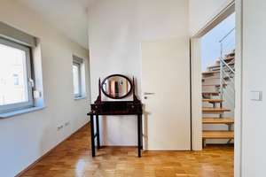 Urbane Oase in Karlsruhe: Stilvolles Reihenmittelhaus mit Garten & Dachterrasse – Die vollständige Adresse der Immobilie erhältst du vom Anbieter., 76135 Weststadt, Karlsruhe – Vorschaubild 14