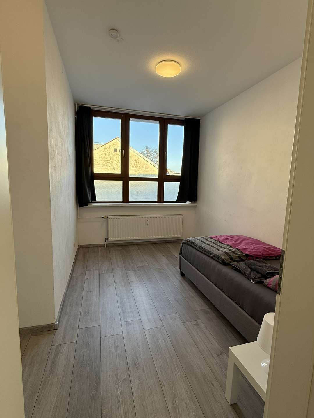 Immobilie in Niefern-Öschelbronn - Sehr großzügige 5 Zimmer Wohnung im Hinterhof mit Stellplatz zu verkaufen! - Bild 0