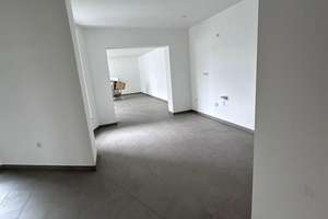 Schöne 3 Raum Wohnung mit Wohnküche, Fußbodenheizung ,Balkon und Aufzug – 39112 Sudenburg, Magdeburg – Vorschaubild 7