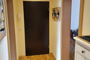 Helle, neu-renovierte, möblierte 3-Zimmer-Wohnung in Berg am Laim (Okt26–Jun28) – Gustav-Schwab-Str. 9, 81673 Josephsburg, München – Vorschaubild 12