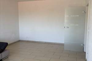 Modernisierte 2-Zimmer-Wohnung mit Loggia, Stellplatz & Einbauküche in Oggersheim – 67071 Oggersheim, Ludwigshafen am Rhein – Vorschaubild 4