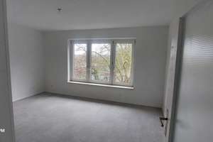 3-Zimmer, 3. Etage, Balkon, ruhig