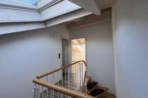 Einmalige Gelegenheit
Charmantes Reihenendhaus mit DG. Studio Hochgratblick Bestlage von Oberstaufe – Die vollständige Adresse der Immobilie erhältst du vom Anbieter., 87534 Oberstaufen – Vorschaubild 32