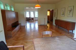Familienfreundliche Rotklinkervilla auf großem Grundstück in  Wellingsbüttel – Die vollständige Adresse der Immobilie erhältst du vom Anbieter., 22391 Wellingsbüttel, Hamburg – Vorschaubild 4