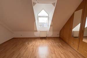 Wohnen auf drei Ebenen – stilvolle Maisonette mit Balkon. – Die vollständige Adresse der Immobilie erhältst du vom Anbieter., 53229 Bonn-Zentrum, Bonn – Vorschaubild 4