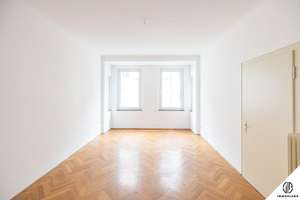 * Provisionsfrei! 2 Zimmer, top saniert, Balkon & Altbaucharme im Szeneviertel Gostenhof! *