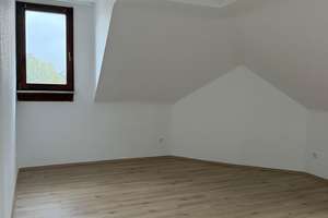 Helle 3-Zimmer Dachgeschosswohnung in Altstadt-Süd – Düppelstraße 59, 46045 Altstadt-Mitte, Oberhausen – Vorschaubild 3