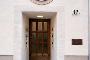 Mehrere frisch sanierte Wohnungen in Paderborn – 2 bis 3 Zimmer, Balkon/Terrasse, zentrale Lage – Thisaut 12, 33098 Kernstadt, Paderborn – Vorschaubild 2