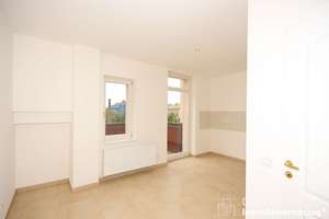 **Sonniges Dachgeschoss mit Balkon und Parkett** – Sellerhäuser Straße 8, 4318 Anger-Crottendorf, Leipzig – Vorschaubild 4