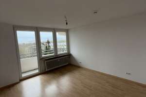 Großzügige 2 -Zimmer-Wohnung mit Balkon in München-Altperlach – Die vollständige Adresse der Immobilie erhältst du vom Anbieter., 81737 Altperlach, München – Vorschaubild 2