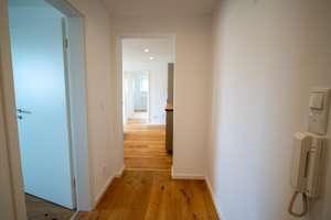 Erstbezug nach Kernsanierung inkl. Alpenblick - Perfekt für Familie oder WG – Schaffhauser Straße 16, 81476 Forstenried, München – Vorschaubild 2