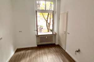 ** BEL ETAGE * GROßZÜGIG GESCHNITTENE 2 ZIMMER ALTBAUWOHNUNG NÄHE FÜRSTENPLATZ** – 40215 Friedrichstadt, Düsseldorf – Vorschaubild 9
