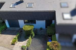 Einzigartiges Wohnhaus im Grünen – stilvoll modernisiertes Reihenmittelhaus mit Gartenparadies – Die vollständige Adresse der Immobilie erhältst du vom Anbieter., 72585 Riederich – Vorschaubild 3