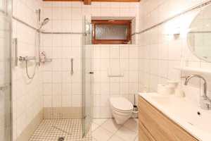 Viel Platz für die Familie: Einfamilienhaus mit Dachausbaureserve – Oldenburg (Kreis) – Vorschaubild 7